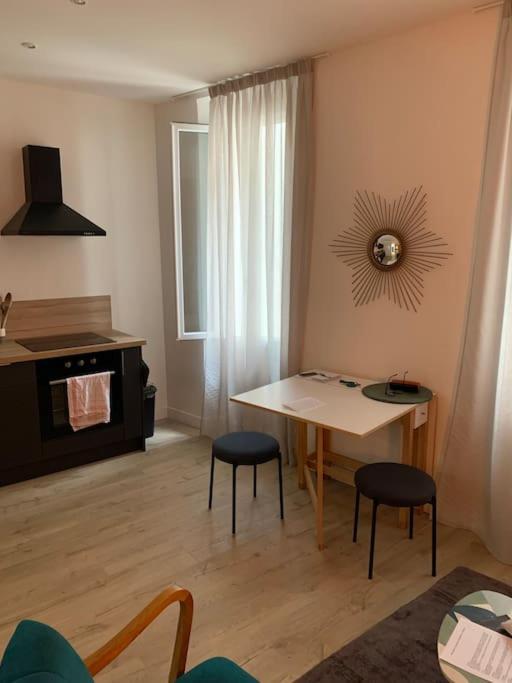 Le Diffonty Cosy Vintage Centre Historique Apartment Ла Сиота Екстериор снимка